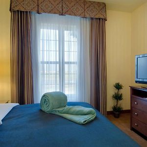 One-Bedroom King Suite Non-Smoking
